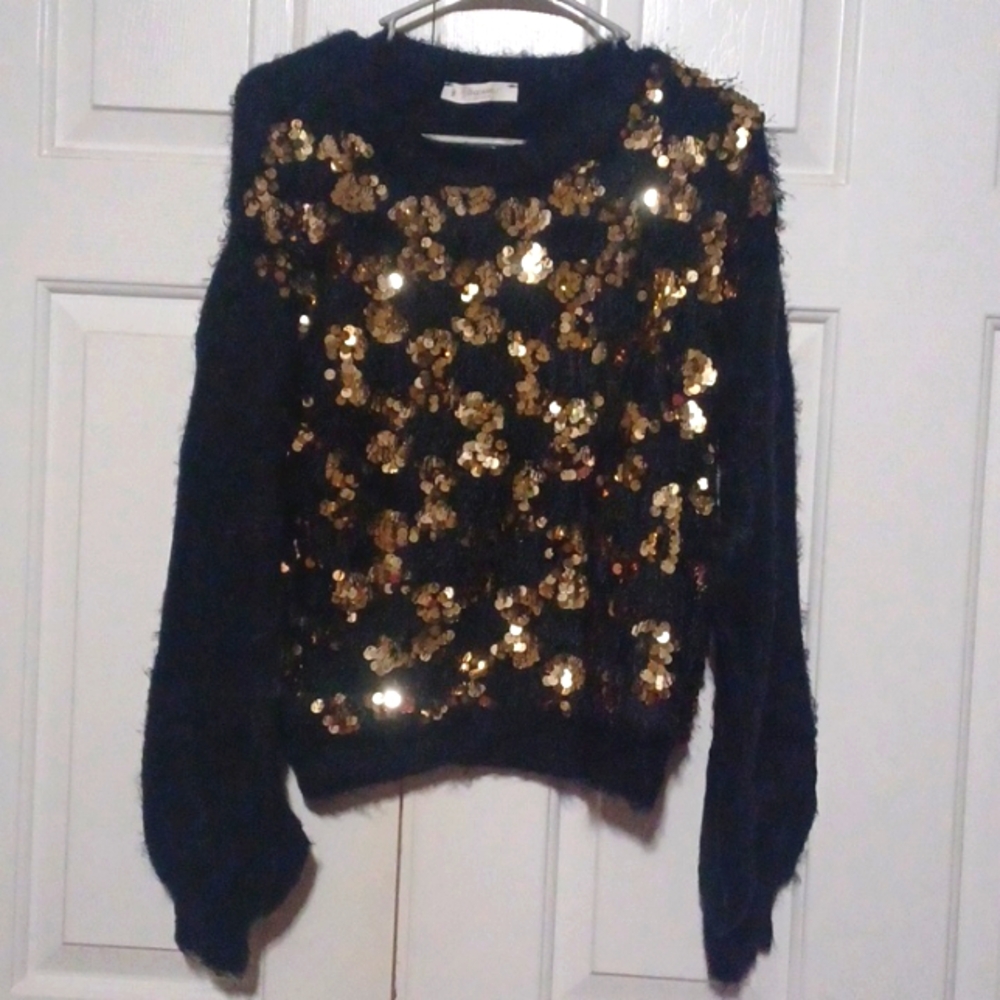 Sateen black gold sweater sequins super soft and fuzzy small medium holiday